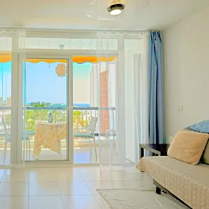 Blanco&azul - Ocean View Balcony, Pool And Perfect Location Apartment